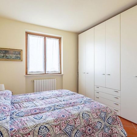Pool - Marge Apartment - By Host4U Padenghe sul Garda Exterior foto